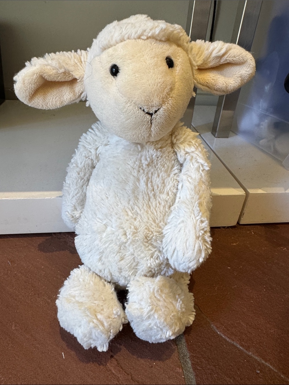 JELLYCAT London Medium Bashful Lamb
Plush 12" Animal Stuffed. Clean